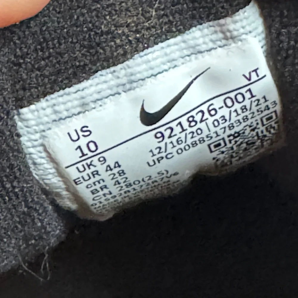 Nike - Picture 6 of 6